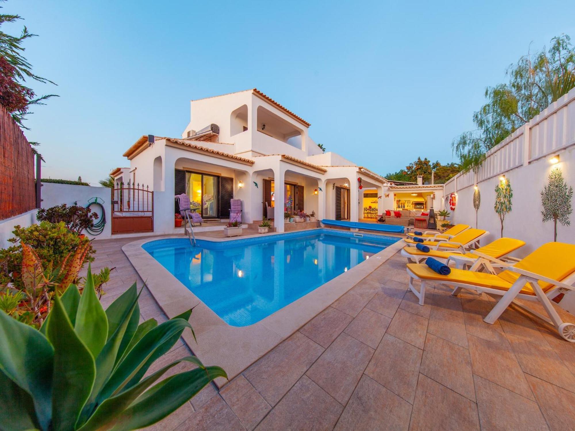 Magnificent Villa W Heated Pool Albufeira Exterior photo